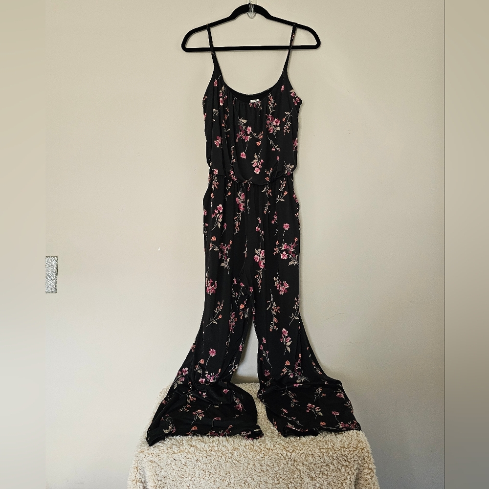 Kaileigh Floral Jumpsuit with pockets